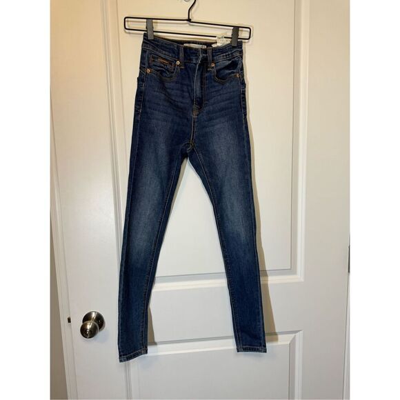 Jeans - Picture 13 of 15